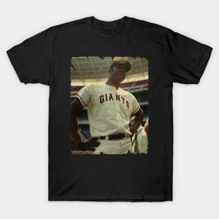 Willie McCovey in San Francisco Giants T-Shirt